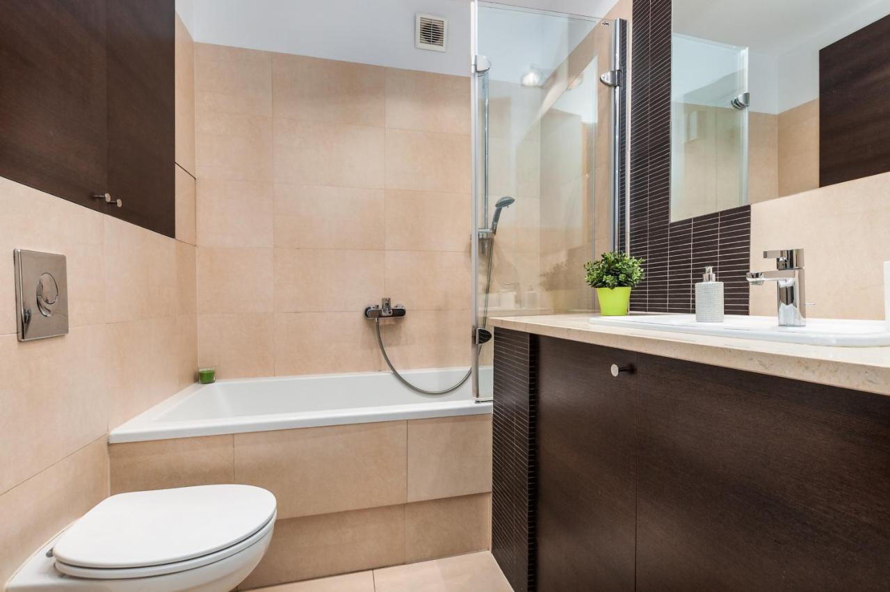 Apartment Hoza City Center By Noclegi Renters Warsaw Exterior photo